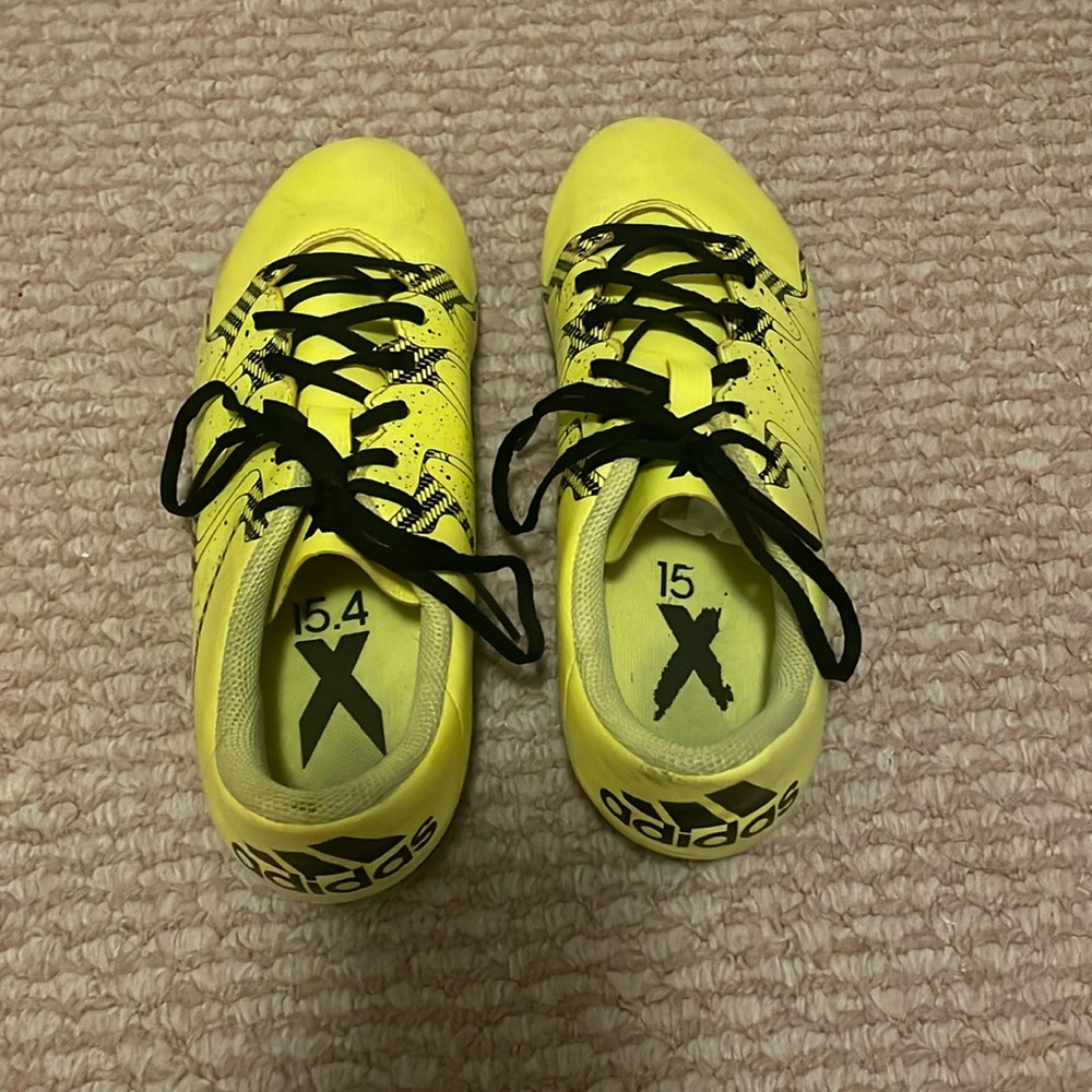 LIMITED OFFER- Adidas women’s size US 6 soccer cleats